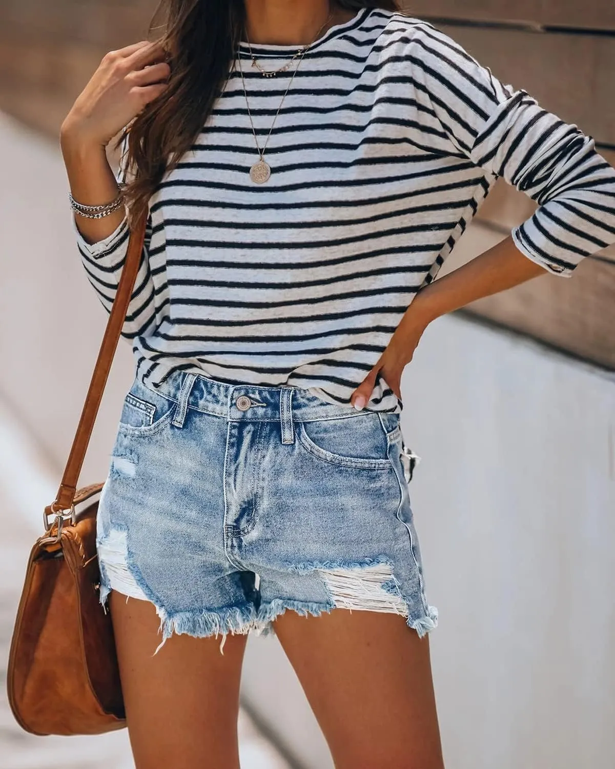 onlypuff Women's Ripped Mid Waisted Denim Shorts with Pockets