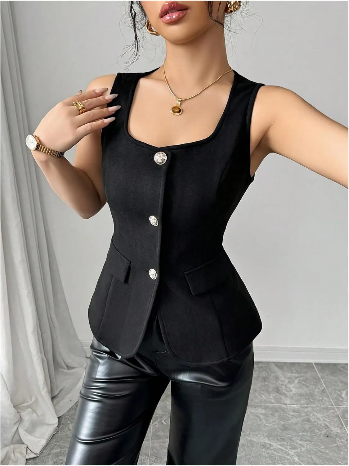 OYOANGLE Women's Button Down Vest Tank Tops Square Neck Fitted Work Dressy Casual Suede Top