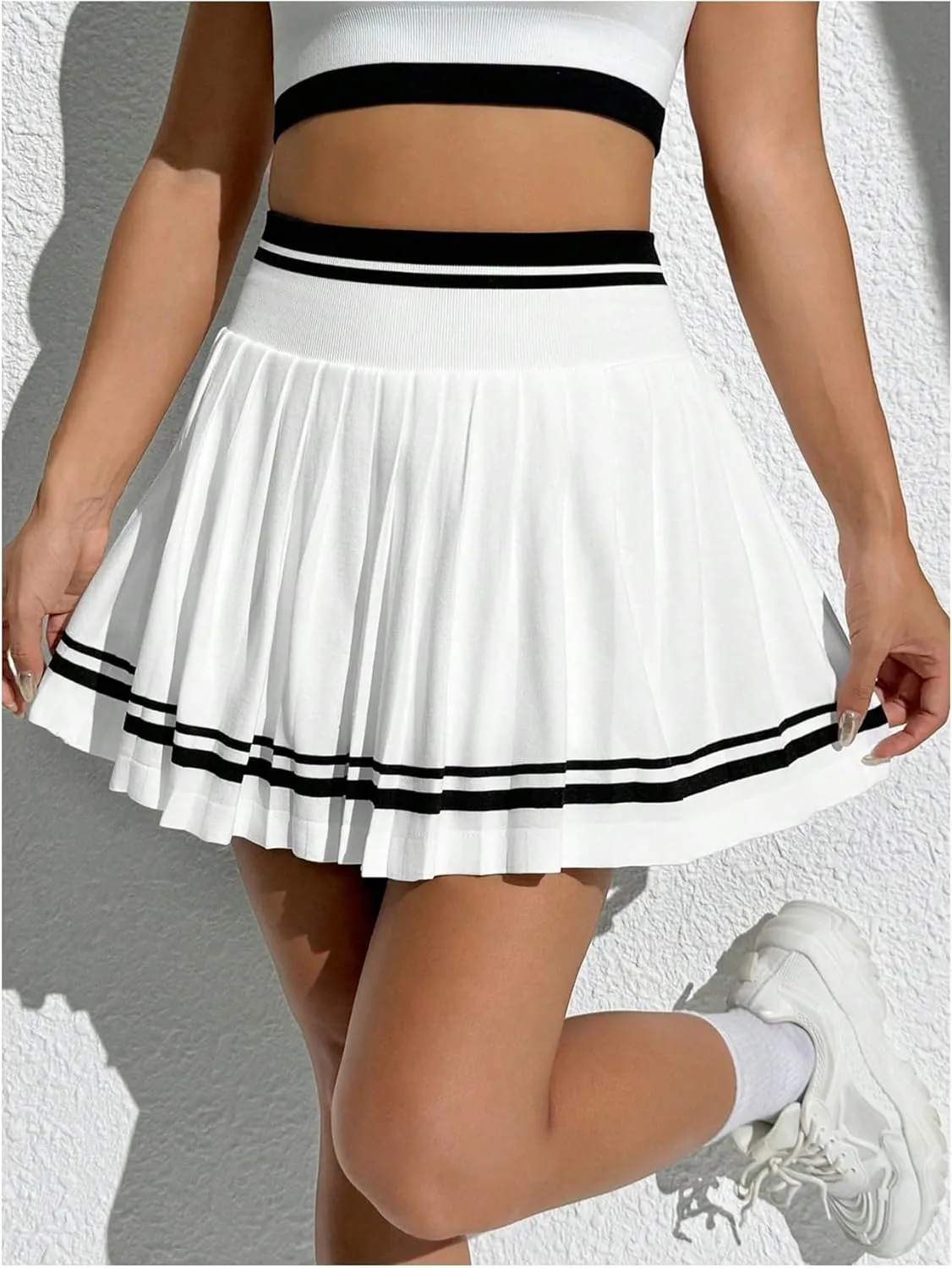OYOANGLE Women's Striped Pleated Workout Short Skirts High Waisted Mini Skirt with Shorts Athletic Golf Skort