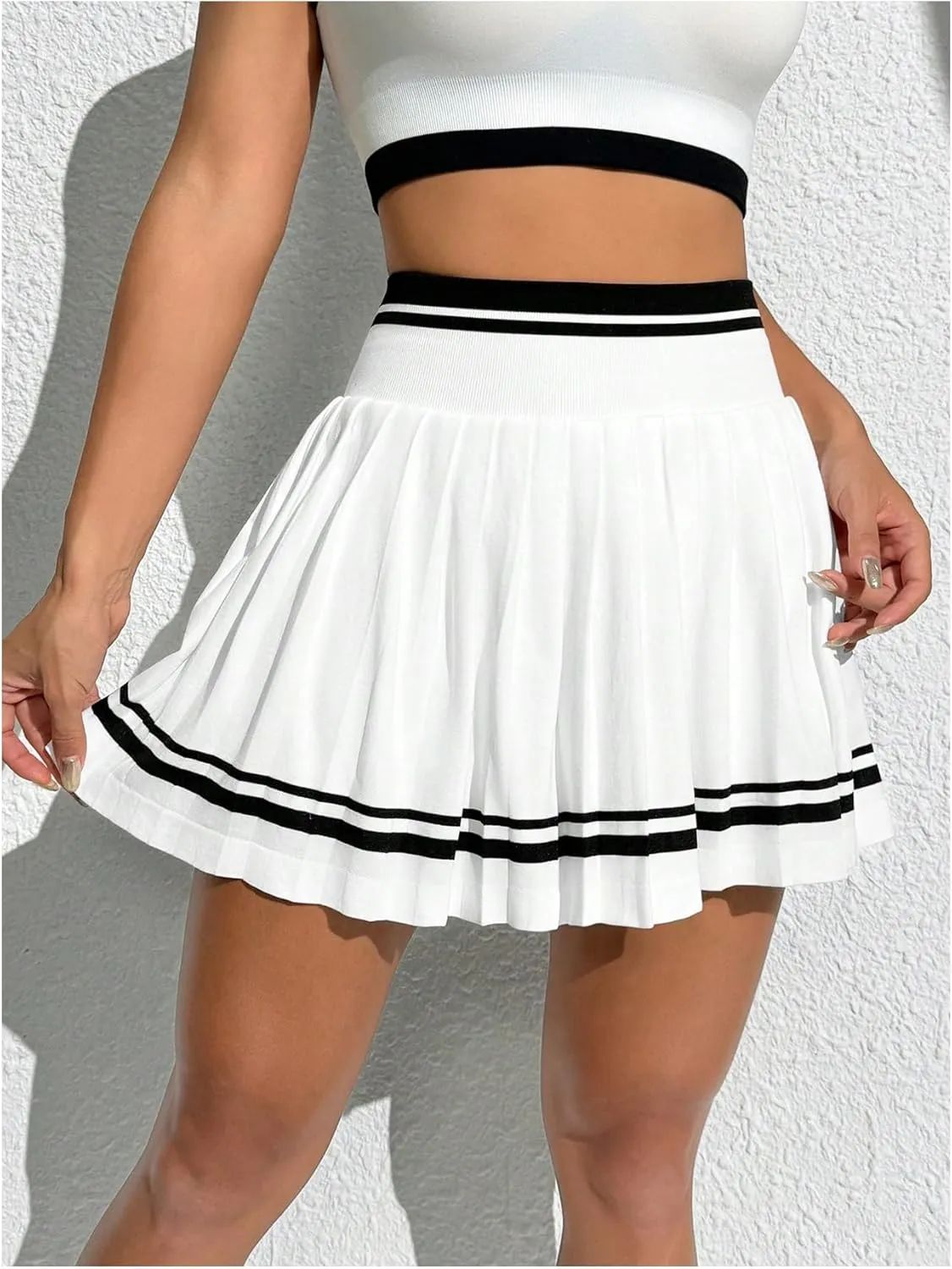 OYOANGLE Women's Striped Pleated Workout Short Skirts High Waisted Mini Skirt with Shorts Athletic Golf Skort