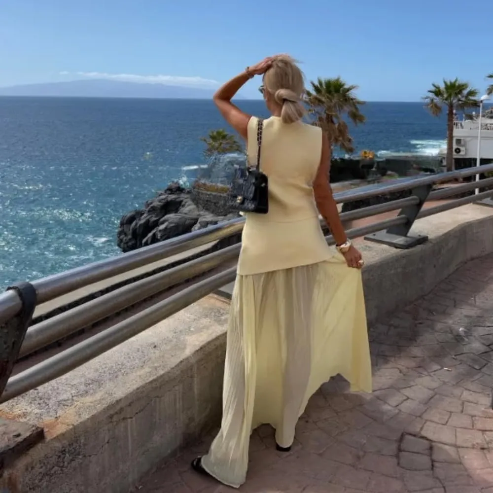 Stylish and Elegant Knit Spliced Tulle Elastic Waist Pleated Maxi Skirt,V-Neck Knitted Spliced Pleated Long Skirt Suit