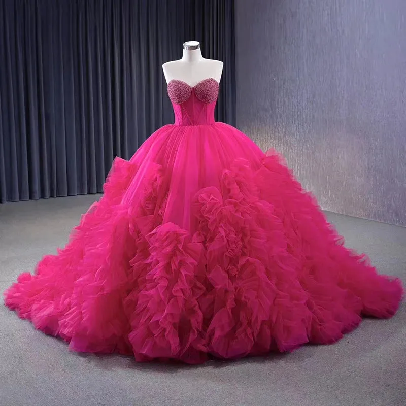 Stylish Luxury Evening Dresses Sweep Train Sleeveless Pleated Ball Gown